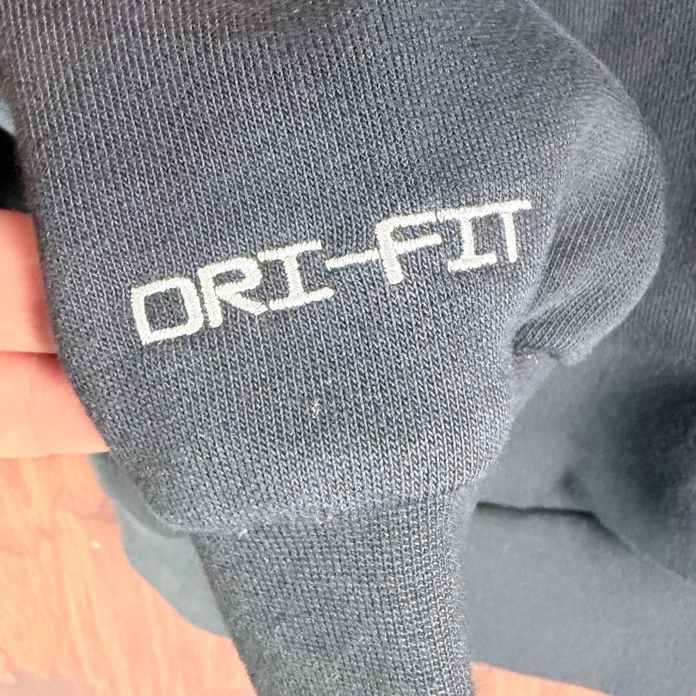 Nike Standard Issue Dri-FIT Hoodie‎ Mens Medium Black Zippered Utility Pocket - Picture 7 of 11